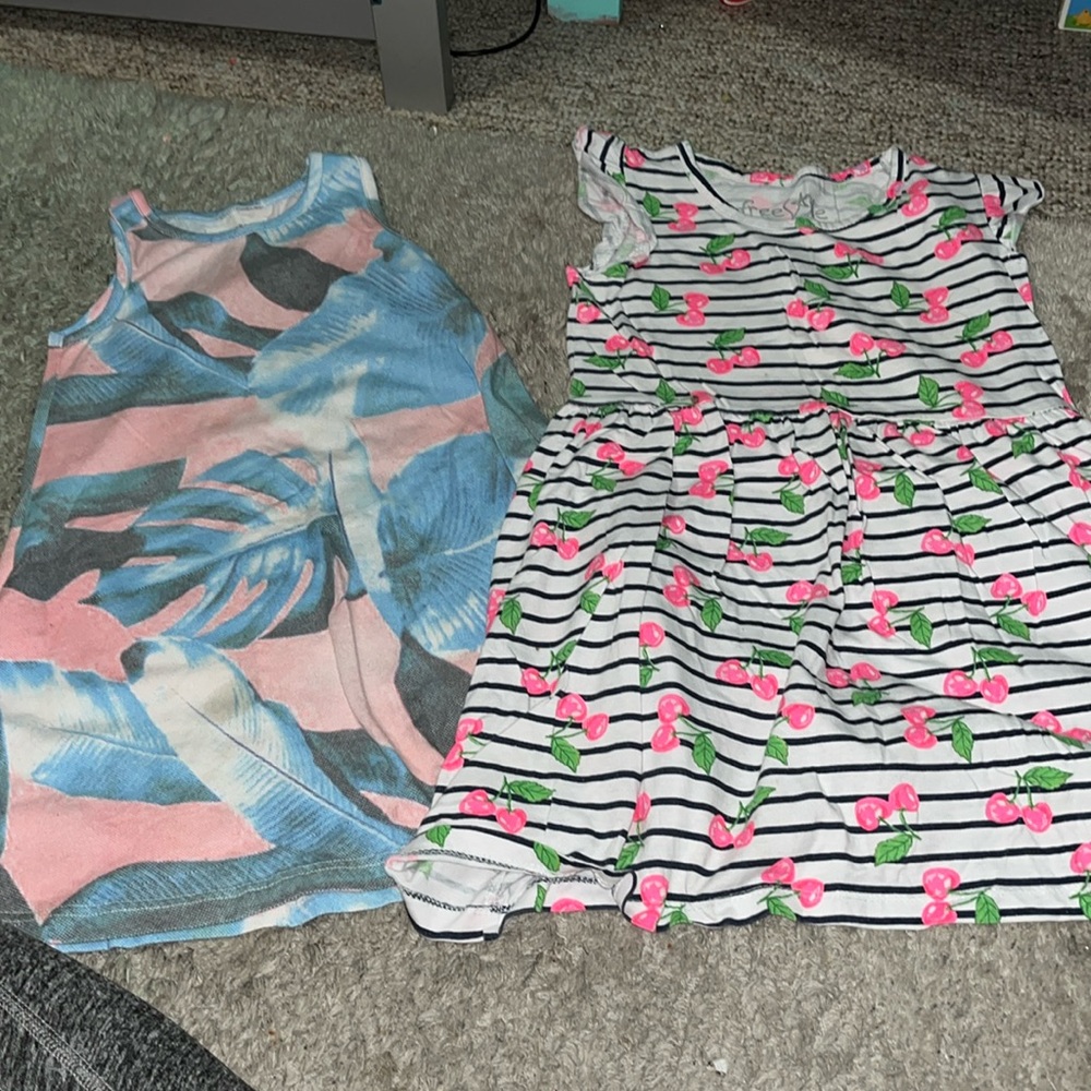 Cute dresses!! - Picture 2 of 11